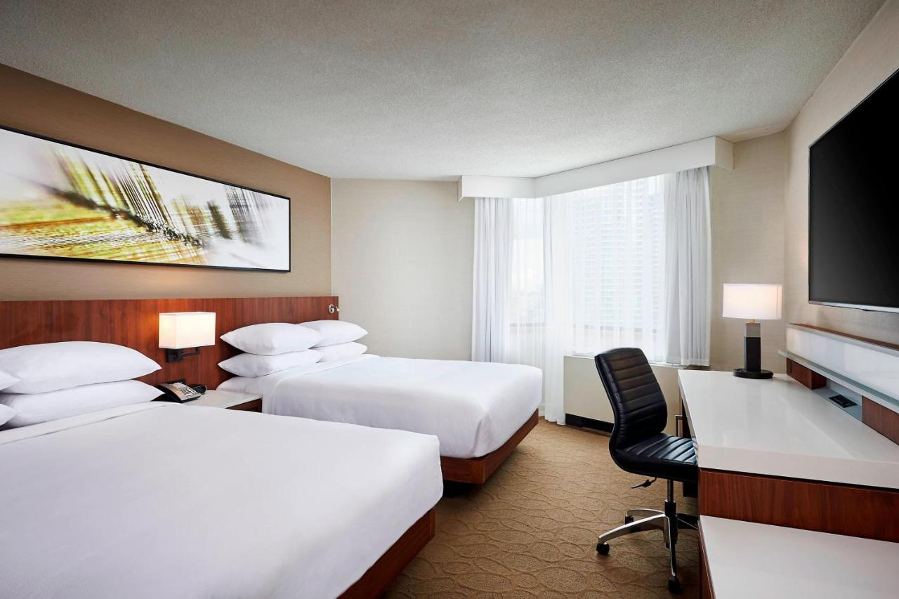 Delta Hotels By Marriott Toronto Місісаґа Екстер'єр фото